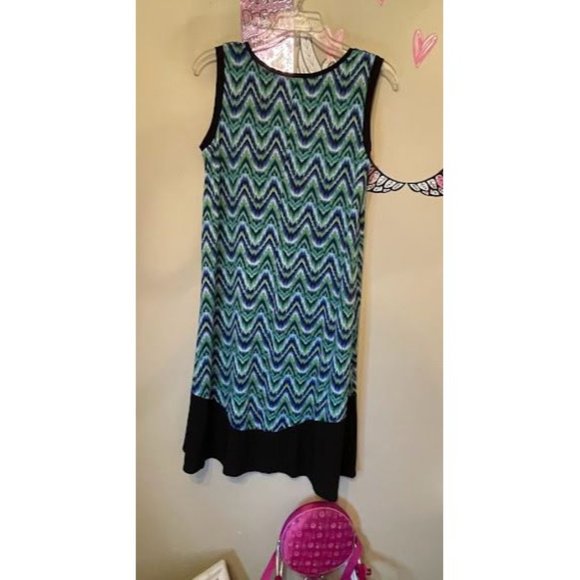 Women's Ellen Parker Dress - Picture 3 of 4